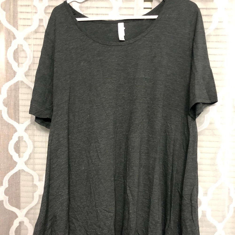 LuLaRoe Perfect T